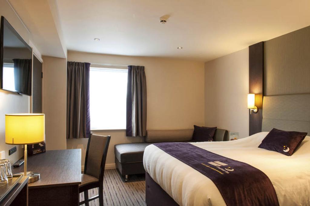 Premier Inn London City - Aldgate Londres Exterior foto
