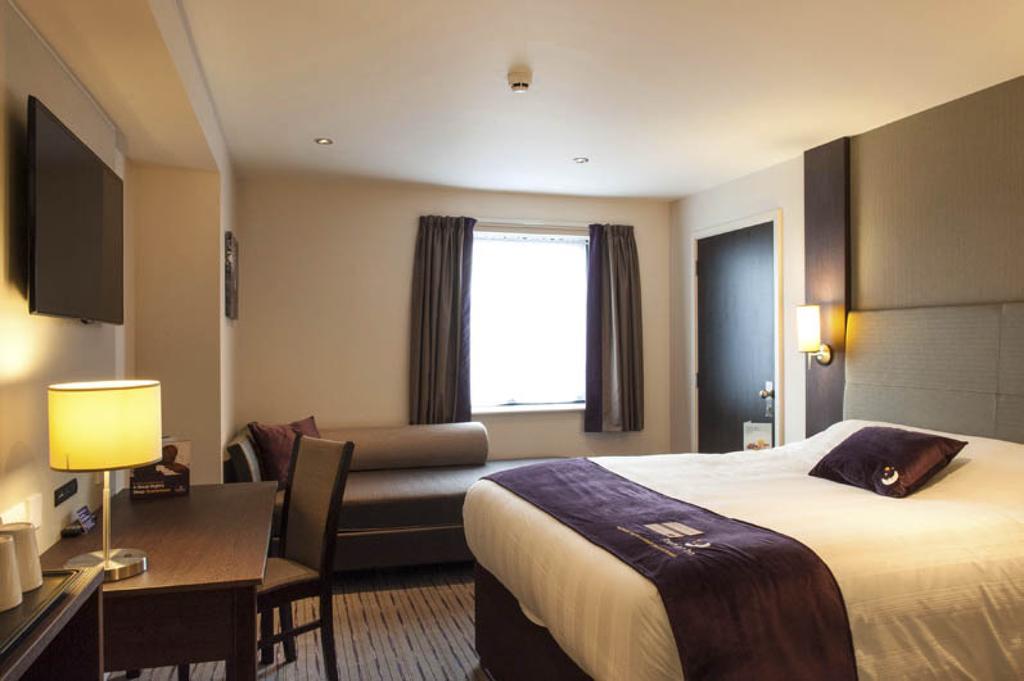 Premier Inn London City - Aldgate Londres Exterior foto