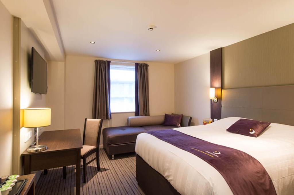 Premier Inn London City - Aldgate Londres Exterior foto
