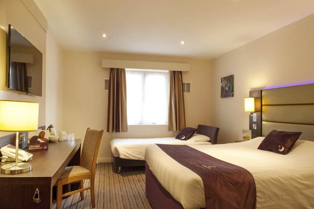 Premier Inn London City - Aldgate Londres Exterior foto